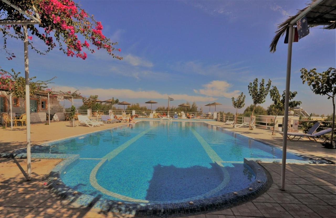 Santorini Camping & Hostel Фира Екстериор снимка
