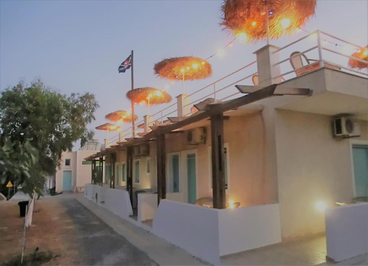 Santorini Camping & Hostel Фира Екстериор снимка