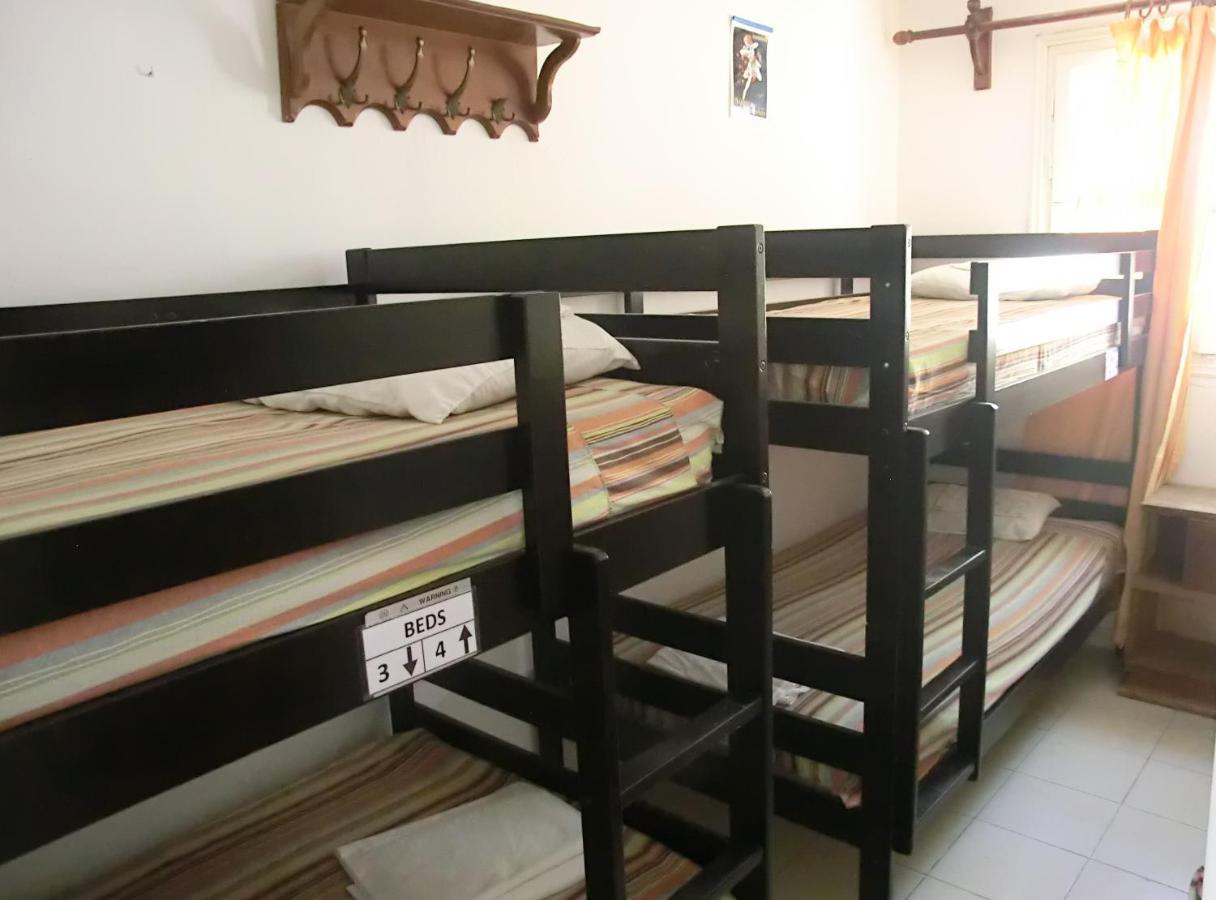 Santorini Camping & Hostel Фира Екстериор снимка