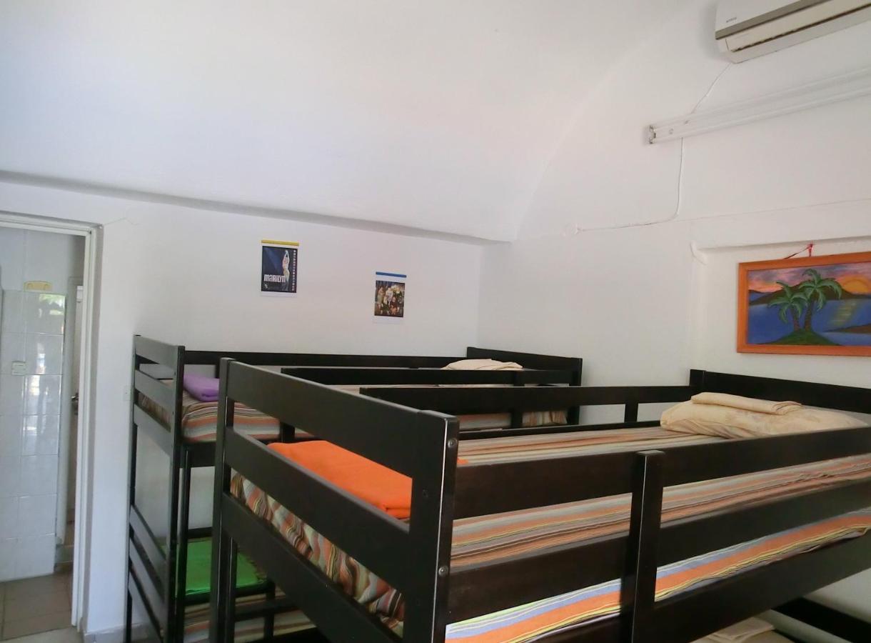 Santorini Camping & Hostel Фира Екстериор снимка