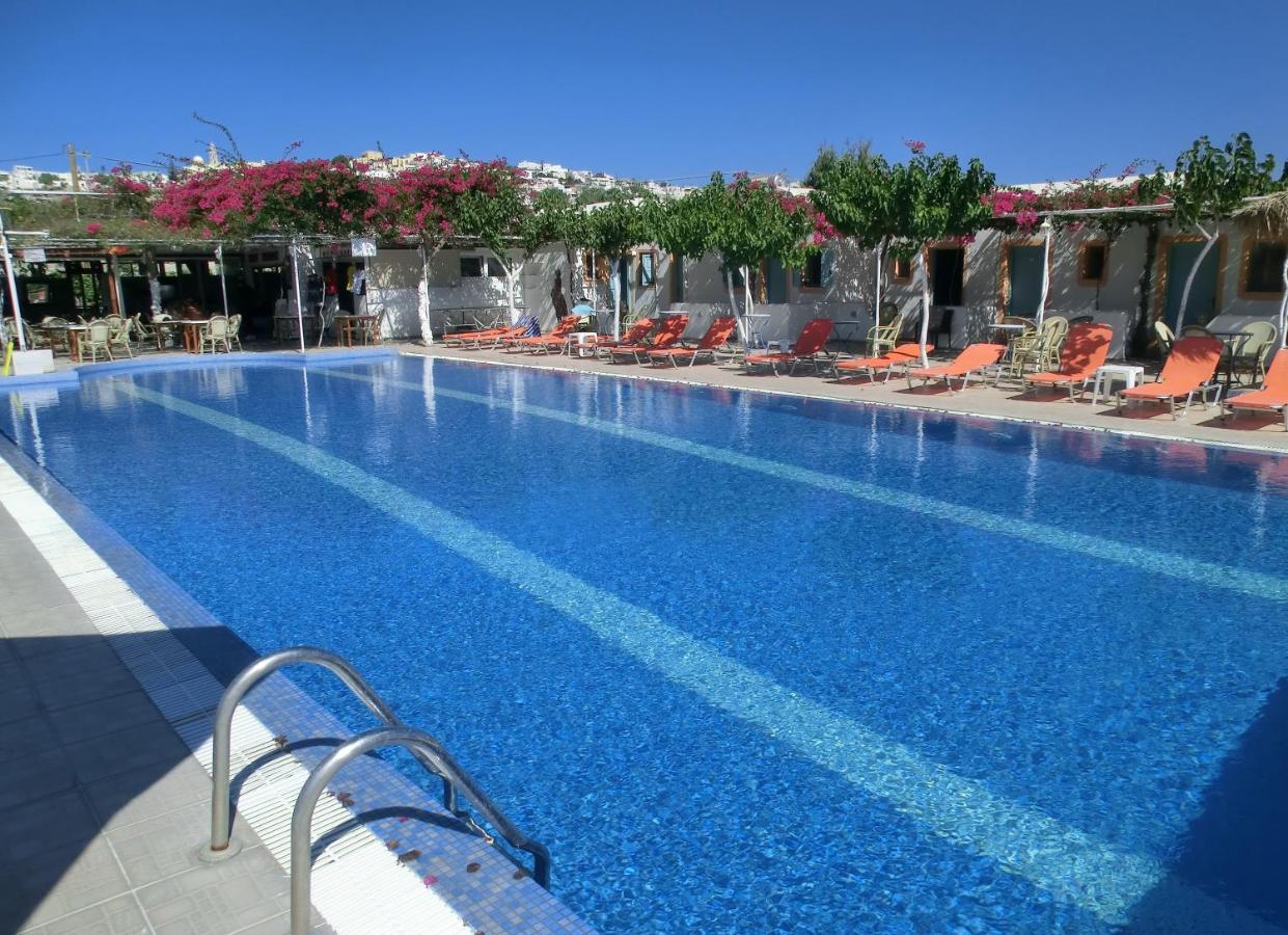 Santorini Camping & Hostel Фира Екстериор снимка
